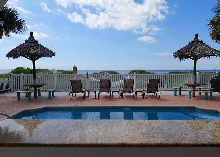 On The Beach 2 Bedroom 2 Bath Pool Large And Bright Condo * Clearwater Beach