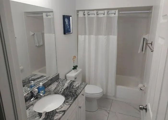 On The Beach 2 Bedroom 2 Bath Pool Large And Bright Condo Apartment Clearwater Beach