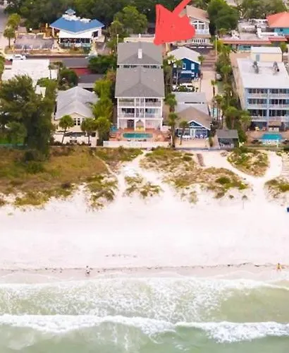 On The Beach 2 Bedroom 2 Bath Pool Large And Bright Condo * Clearwater Beach